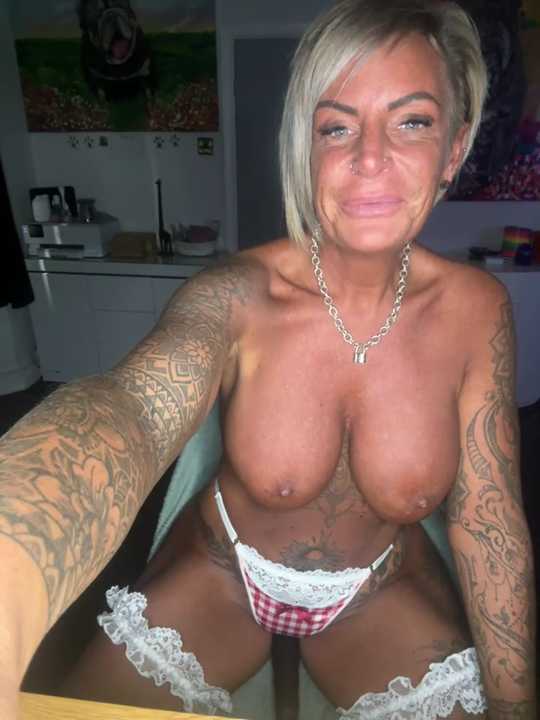 Big-Tits696969 Stripchat recording – Oct 21, 2026