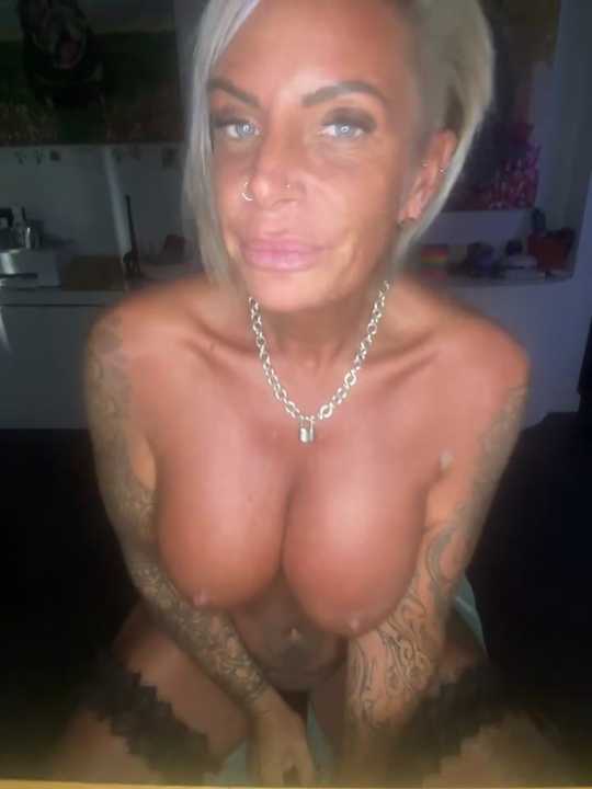 Big-Tits696969 cam recording