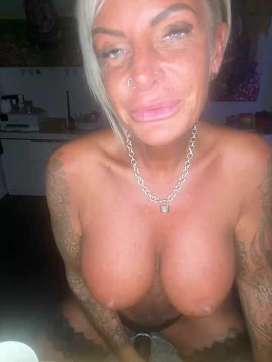 Big-Tits696969 cam recording