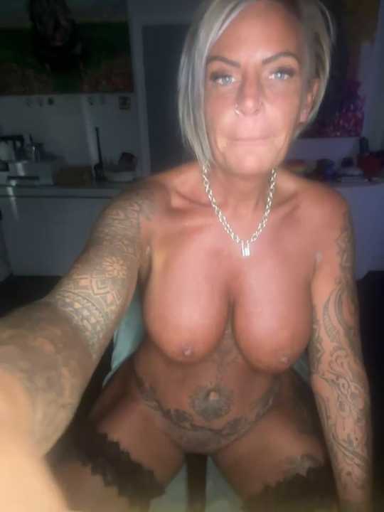 Big-Tits696969 cam recording