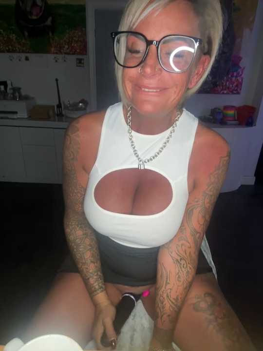 Big-Tits696969 cam recording