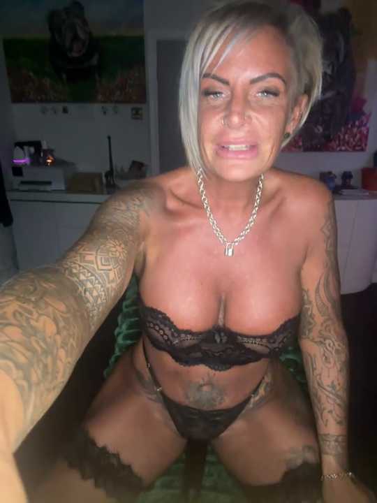 Big-Tits696969 cam recording