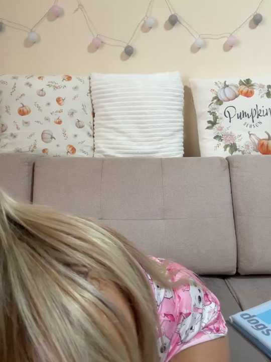 BigPeachBunnyX Stripchat recording – Oct 28, 2026