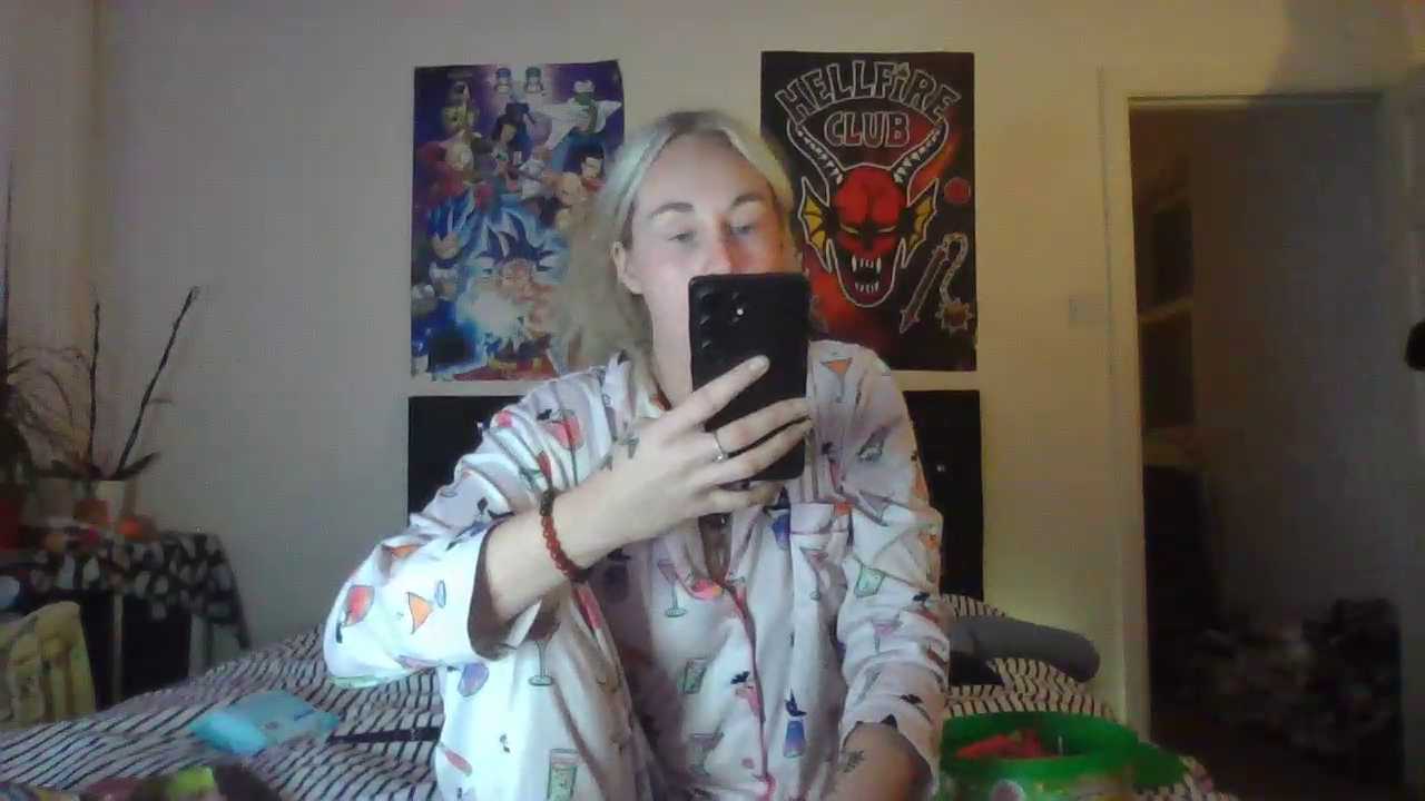BlazingBaddie420 Stripchat recording – Oct 18, 2026