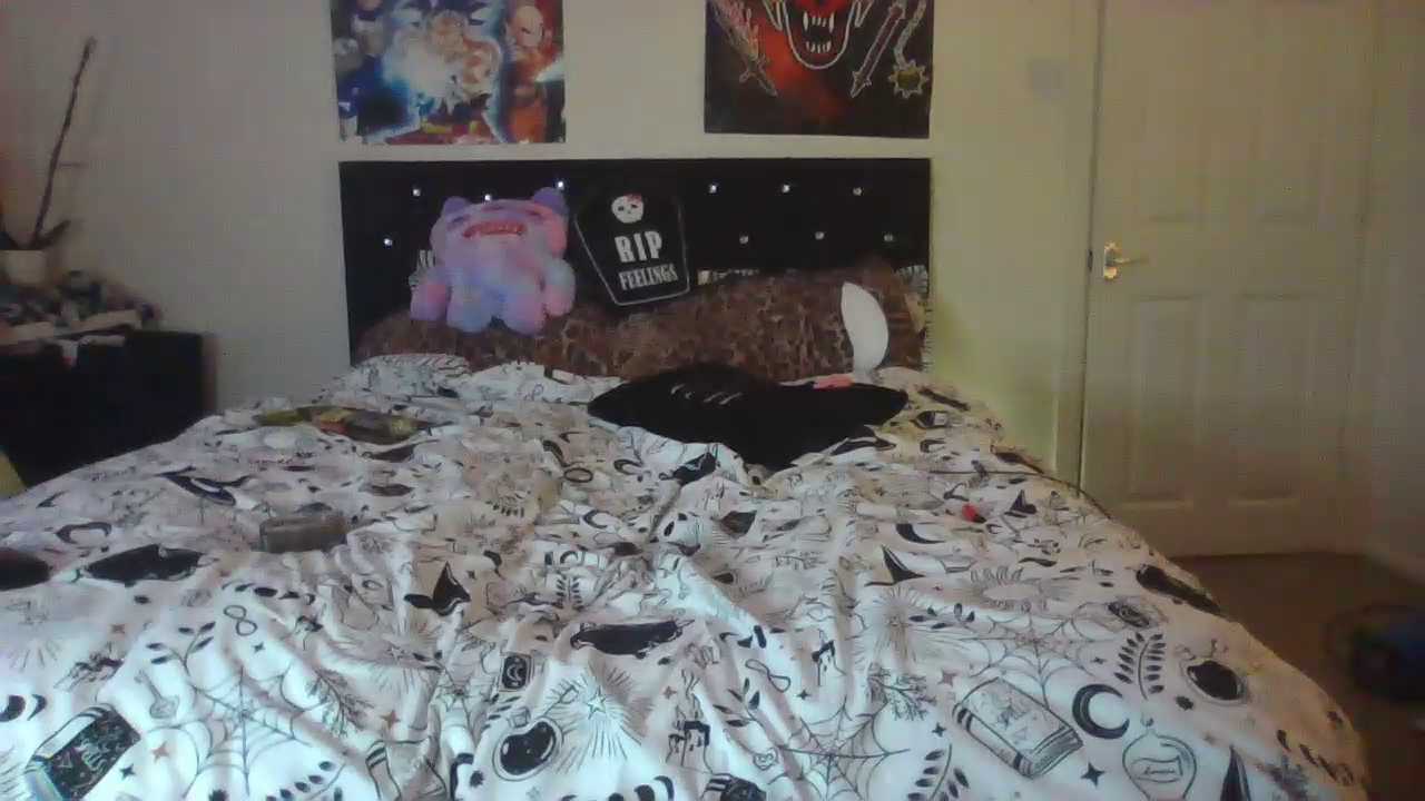 BlazingBaddie420 cam recording