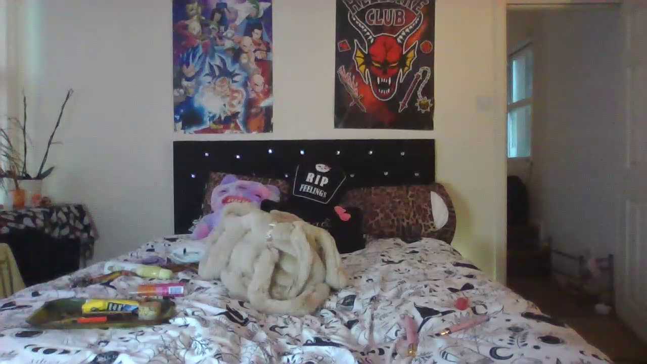 BlazingBaddie420 cam recording