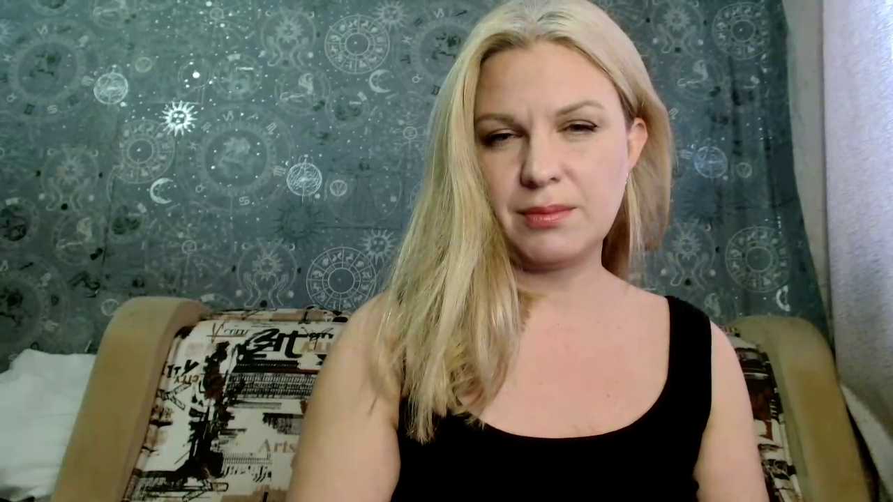 BlondeFox cam recording