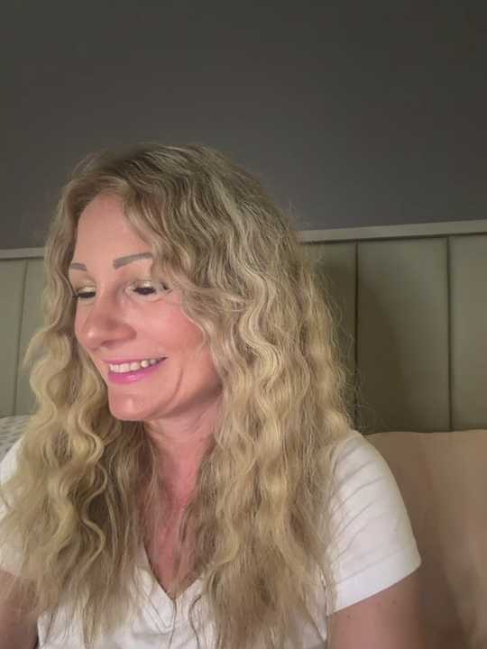 BlondeMilf82