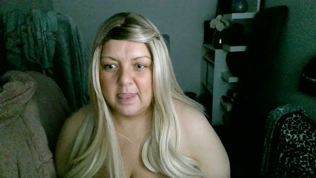 Blonde_Exclusive
