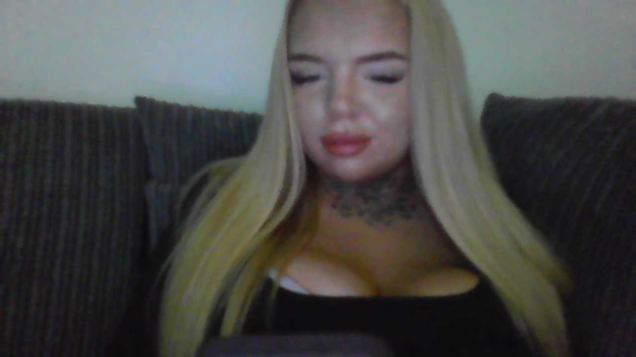 Blondebabe26 Stripchat recording – Oct 18, 2026