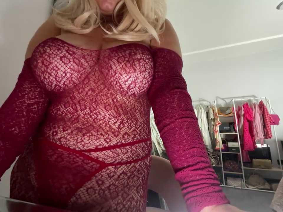 BlondieBarbieBabe cam recording