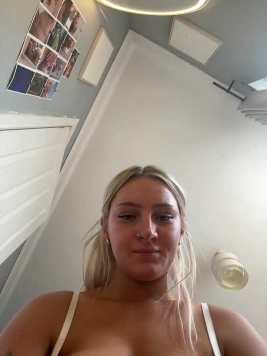 BlondieMbaddie