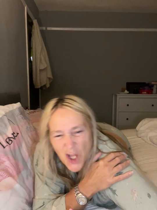 Blondnboujee53 cam recording