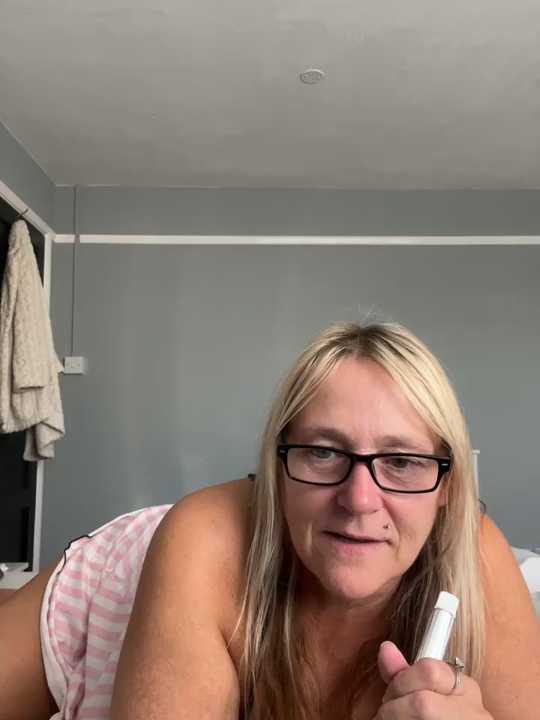 Blondnboujee53 Stripchat recording – Oct 25, 2026