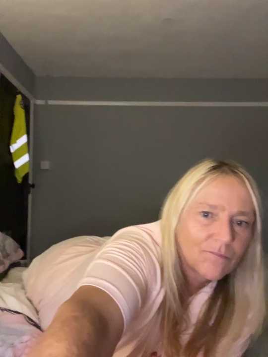 Blondnboujee53 Stripchat recording – Oct 22, 2026
