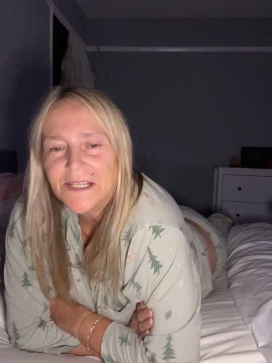 Blondnboujee53 cam recording