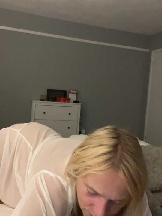 Blondnboujee53