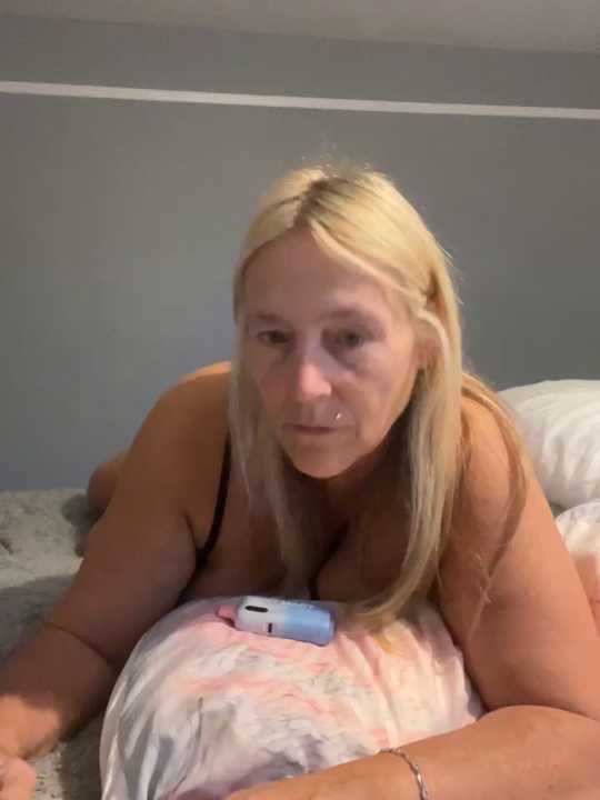 Blondnboujee53
