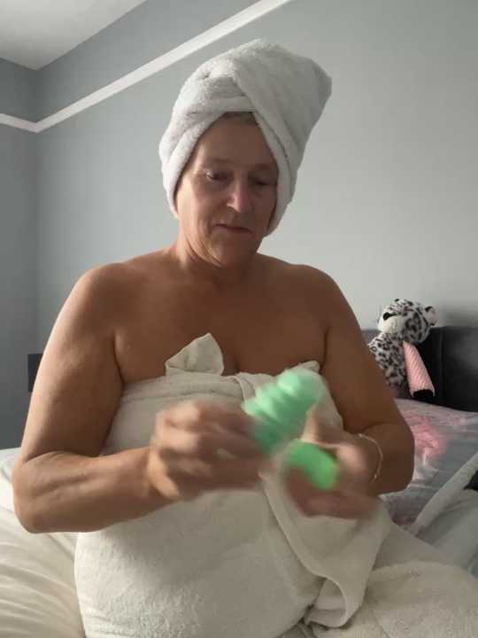 Blondnboujee53 Stripchat recording – Oct 15, 2026