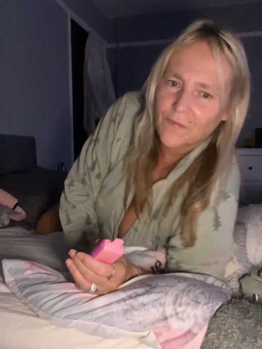 Blondnboujee53 cam recording