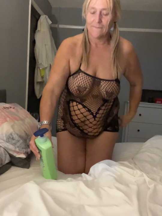 Blondnboujee53 cam recording
