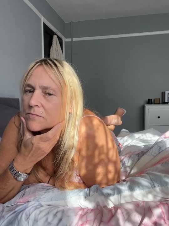Blondnboujee53 Stripchat recording – Oct 28, 2026