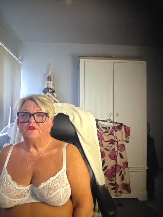 Bridget-valentine cam recording