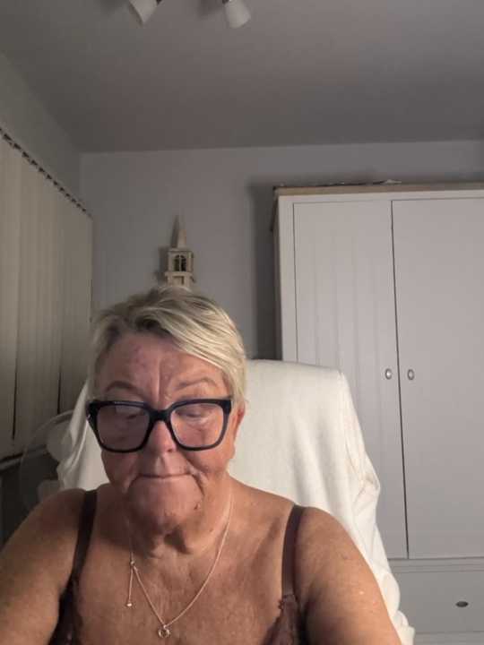 Bridget-valentine cam recording
