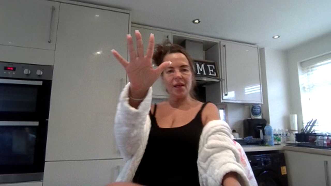 BritishMilfFrankyX