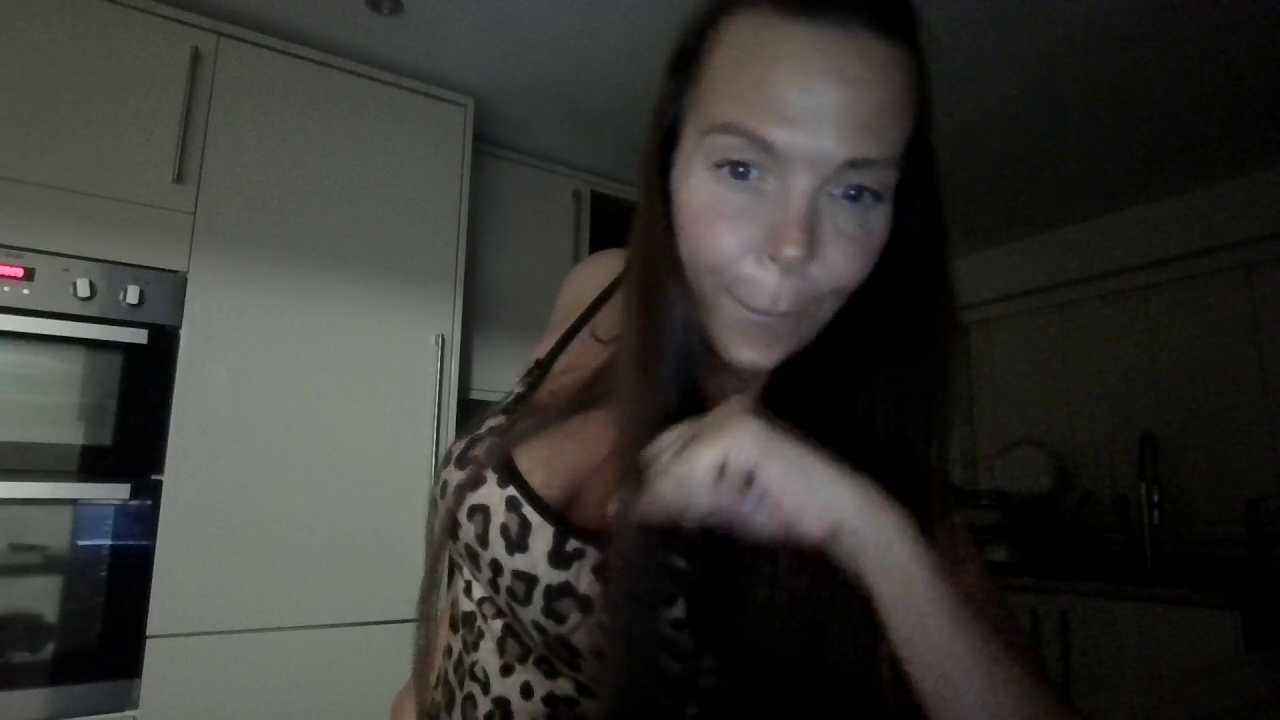 BritishMilfFrankyX Stripchat recording – Oct 25, 2026