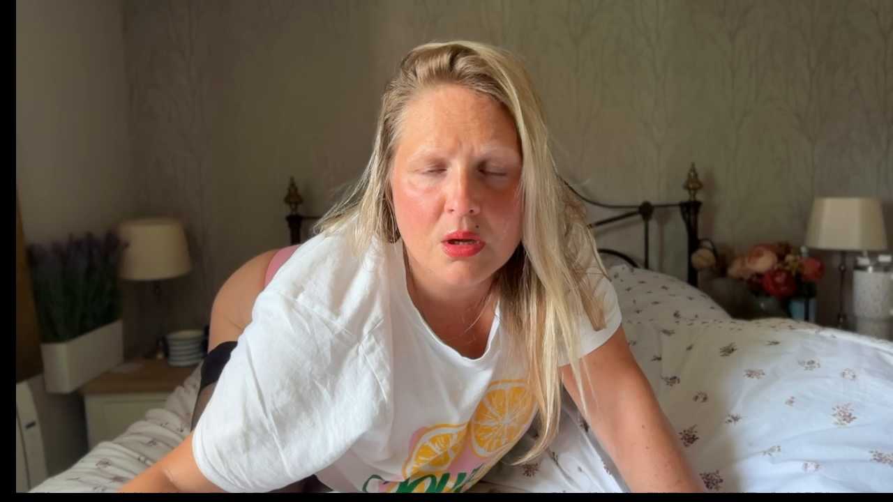 British_Bella cam recording