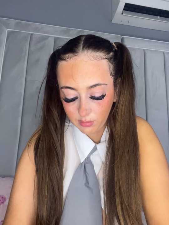 BrunetteBarbieXx_ Stripchat recording – Oct 29, 2026