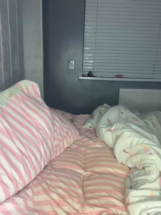 BrunetteBarbieXx_