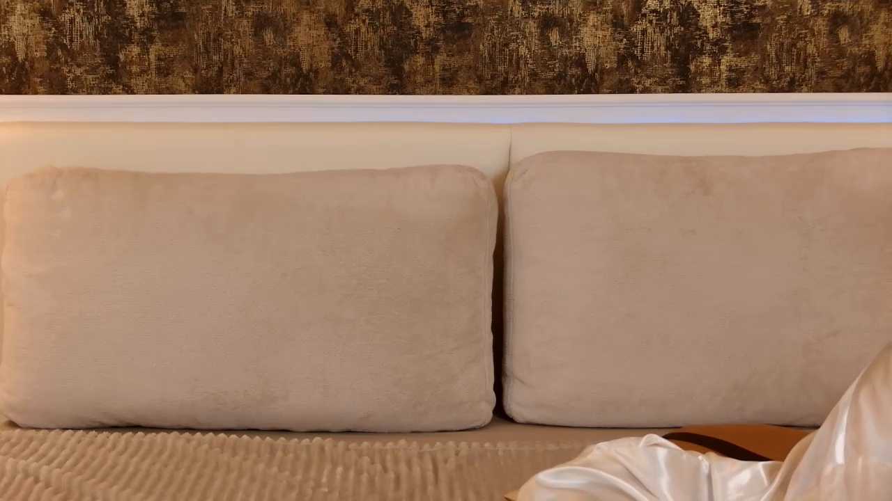 Brunette_Baby cam recording