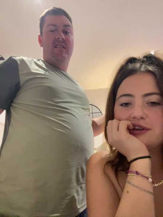 Brunette_Milf_MayaX cam recording
