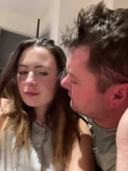 Brunette_Milf_MayaX cam recording