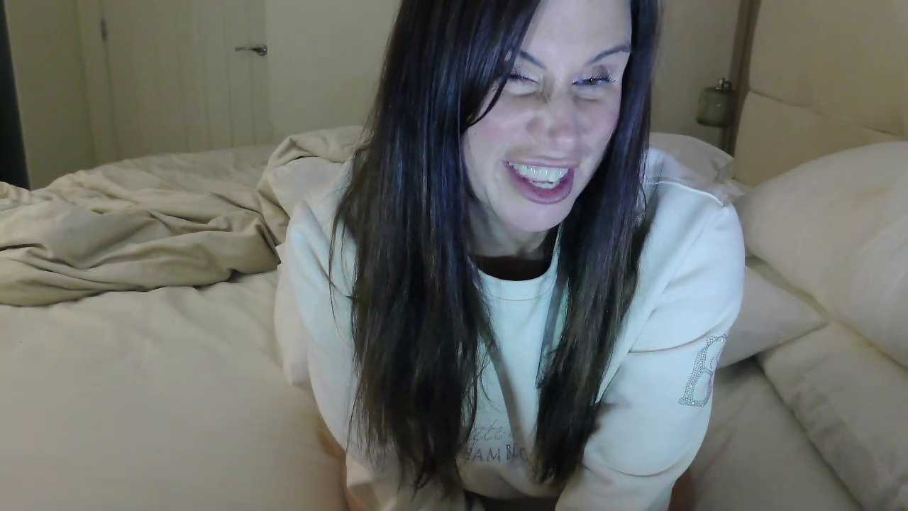 Busty-FiFi cam recording