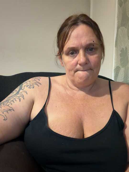 Busty-GilfQuinn