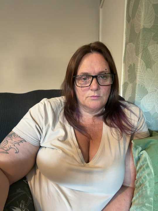 Busty-GilfQuinn cam recording