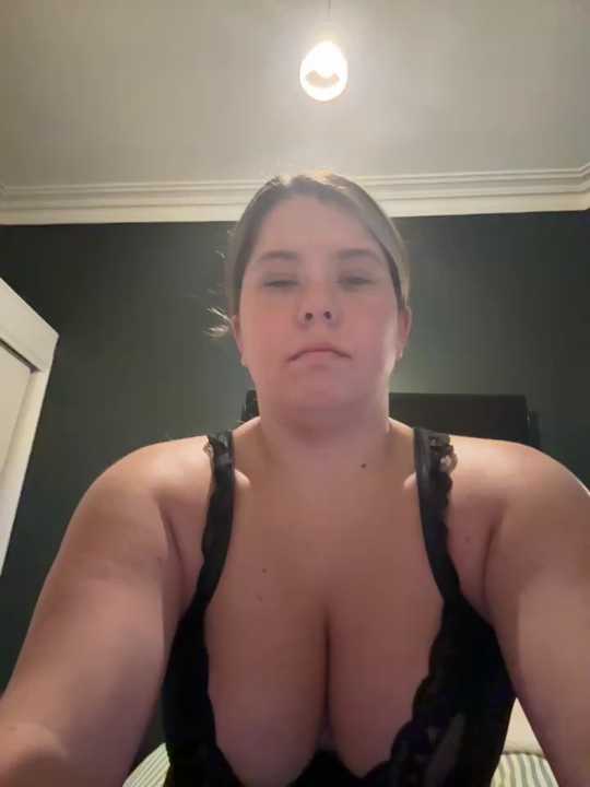 Busty-Nimah25X cam recording