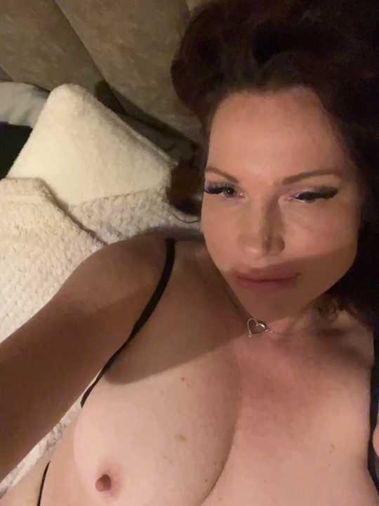 BustyBunny40