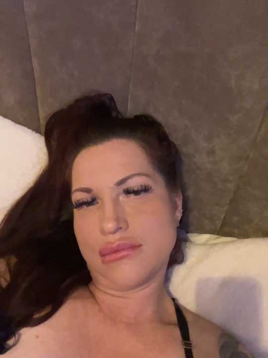 BustyBunny40 Stripchat recording – Oct 24, 2026