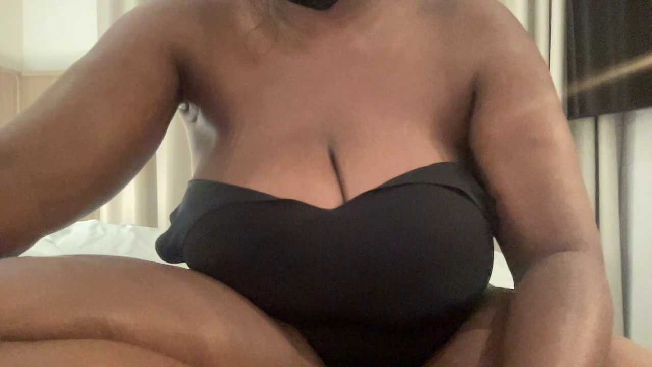 BustyMaya cam recording