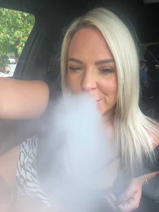 Bustyblondebabe32 cam recording