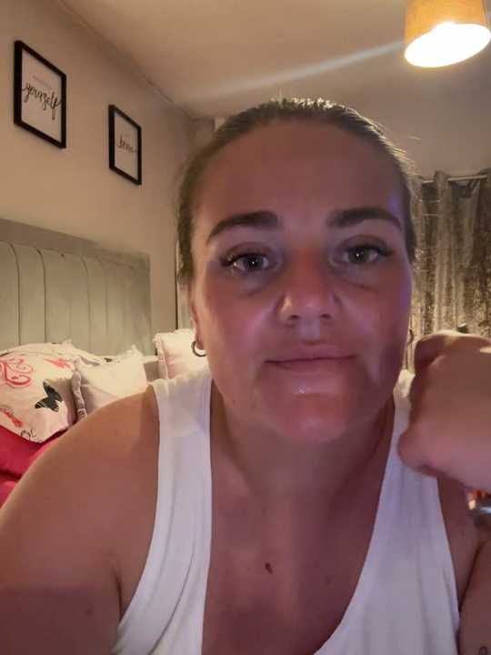 Bustygem_ cam recording