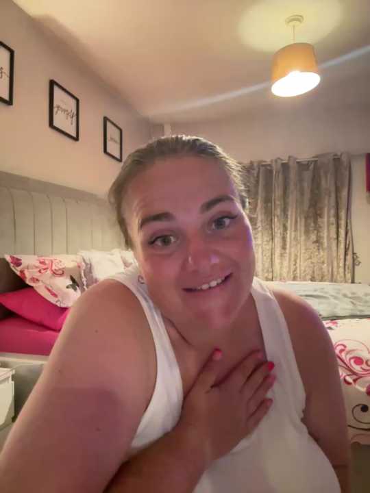 Bustygem_ cam recording