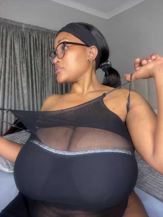 Bustygoddess32 cam recording