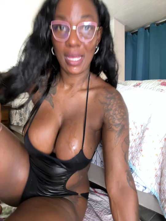 Bustykeyla cam recording