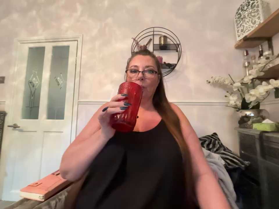 BuxomKitty_BBW