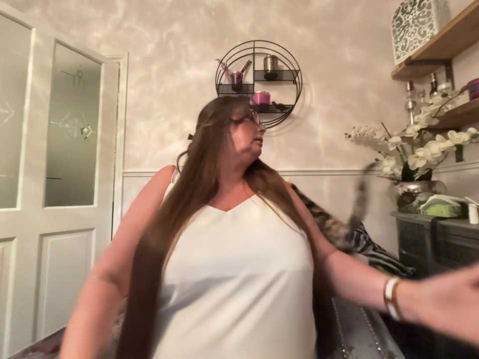 BuxomKitty_BBW cam recording
